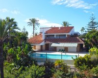 Wiederverkauf - Villa - Marbella - Nueva Andalucía