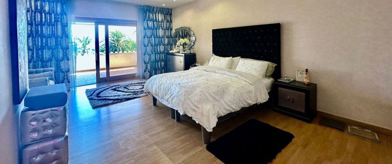 Wiederverkauf - Villa - Marbella - Nueva Andalucía