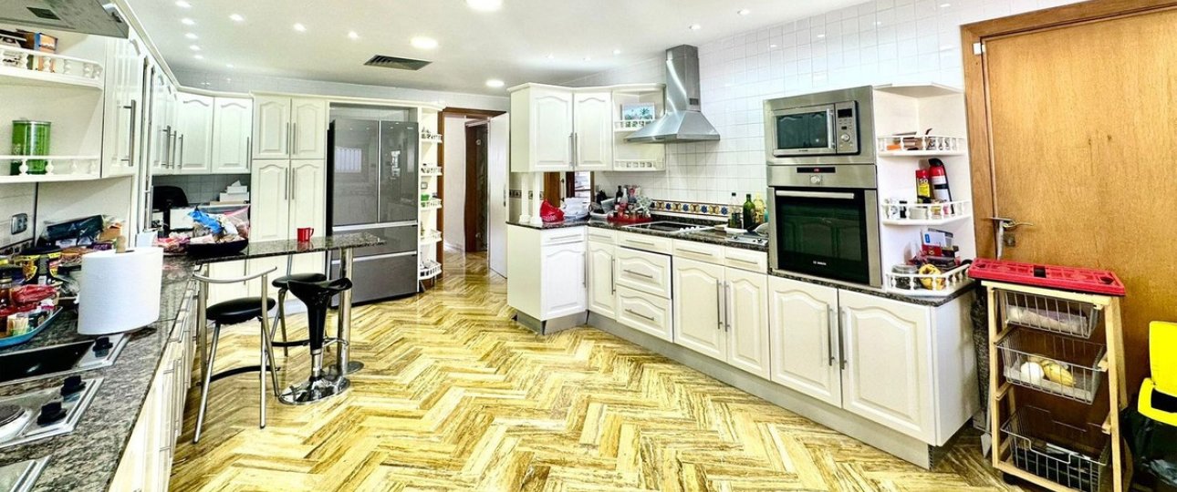 Wiederverkauf - Villa - Marbella - Nueva Andalucía
