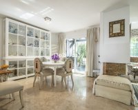 Wiederverkauf - Villa - Marbella - Nueva Andalucía