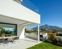 Wiederverkauf - Villa - Marbella - Nueva Andalucía