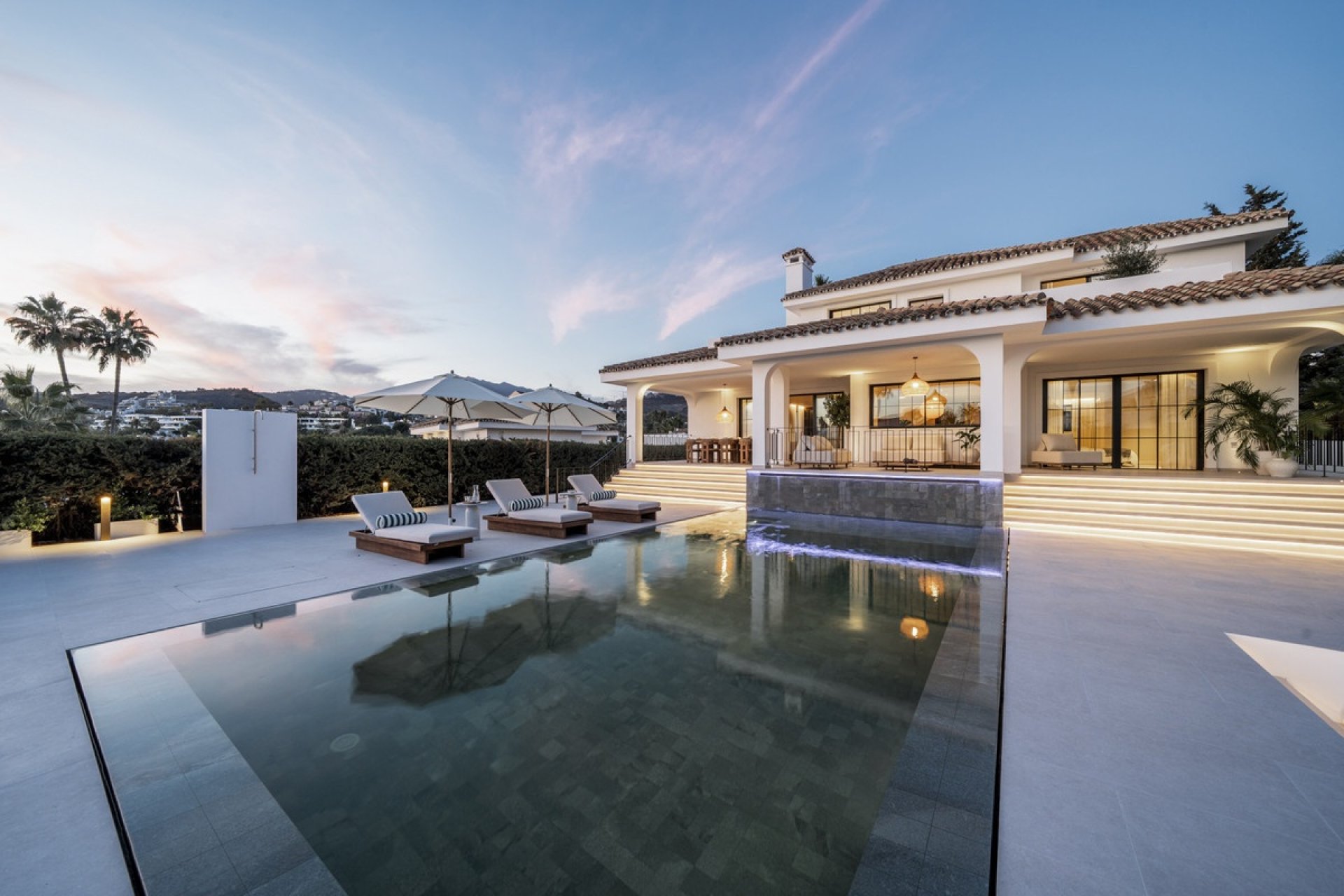 Wiederverkauf - Villa - Marbella - Nueva Andalucía