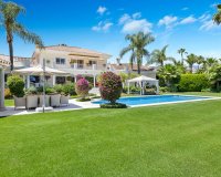 Wiederverkauf - Villa - Marbella - Nueva Andalucía
