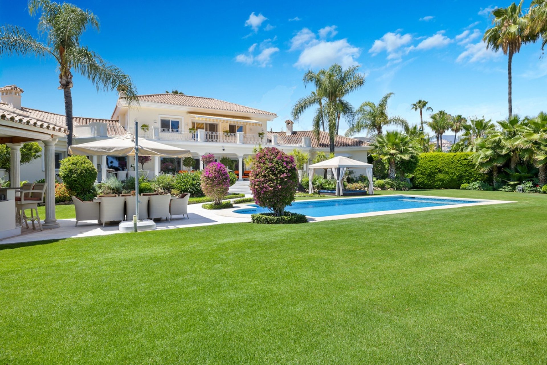 Wiederverkauf - Villa - Marbella - Nueva Andalucía
