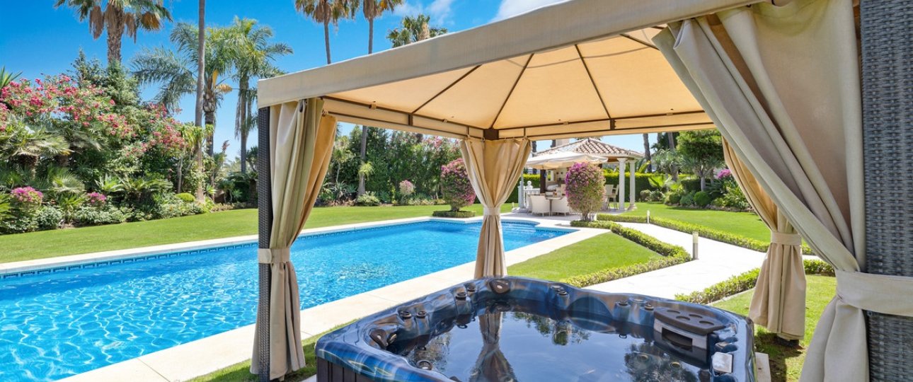 Wiederverkauf - Villa - Marbella - Nueva Andalucía