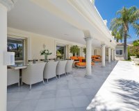 Wiederverkauf - Villa - Marbella - Nueva Andalucía
