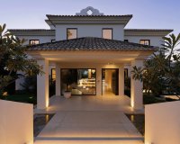 Wiederverkauf - Villa - Marbella - Nueva Andalucía