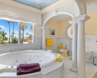 Wiederverkauf - Villa - Marbella - Nueva Andalucía