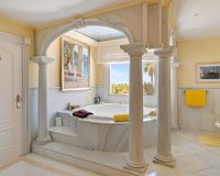 Wiederverkauf - Villa - Marbella - Nueva Andalucía