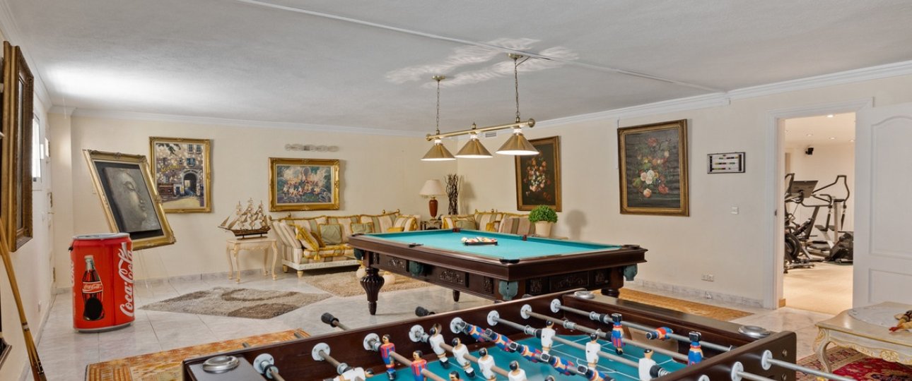Wiederverkauf - Villa - Marbella - Nueva Andalucía
