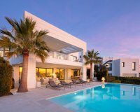 Wiederverkauf - Villa - Marbella - Nueva Andalucía