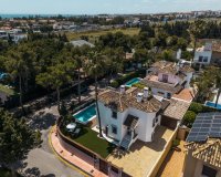 Wiederverkauf - Villa - Marbella - Nueva Andalucía