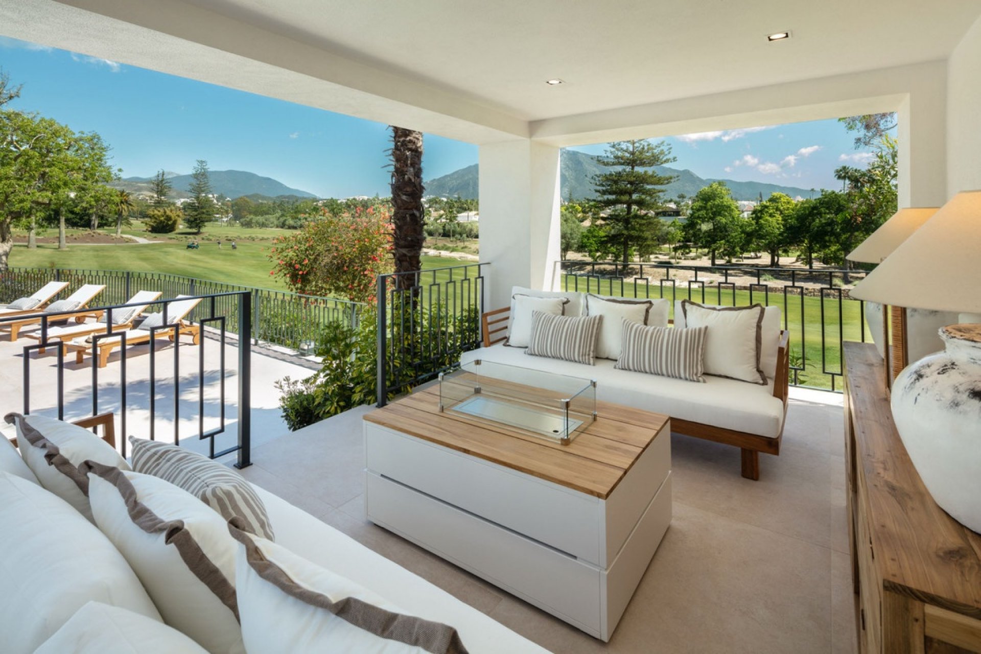 Wiederverkauf - Villa - Marbella - Nueva Andalucía