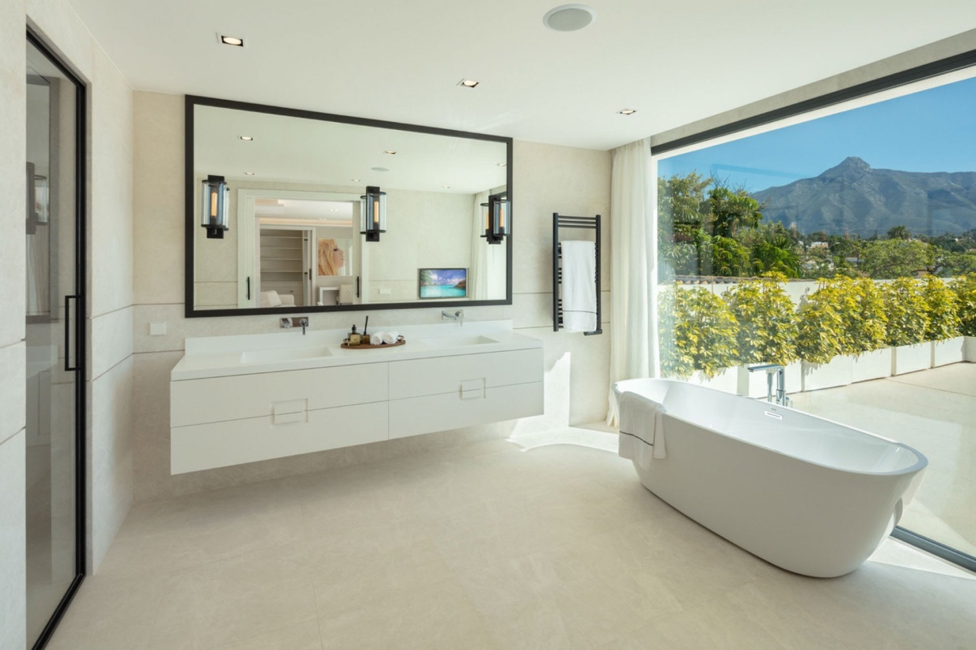 Wiederverkauf - Villa - Marbella - Nueva Andalucía