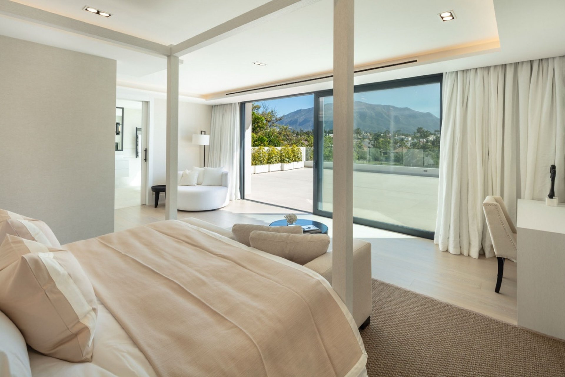 Wiederverkauf - Villa - Marbella - Nueva Andalucía