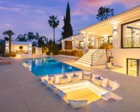 Wiederverkauf - Villa - Marbella - Nueva Andalucía
