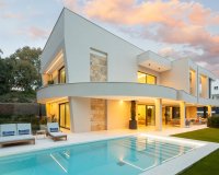 Wiederverkauf - Villa - Marbella - Nueva Andalucía