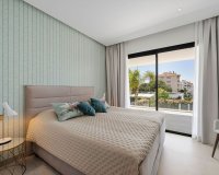 Wiederverkauf - Villa - Marbella - Nueva Andalucía