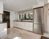 Wiederverkauf - Villa - Marbella - Nueva Andalucía