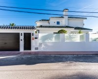 Wiederverkauf - Villa - Marbella - Nueva Andalucía