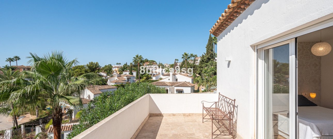 Wiederverkauf - Villa - Marbella - Nueva Andalucía