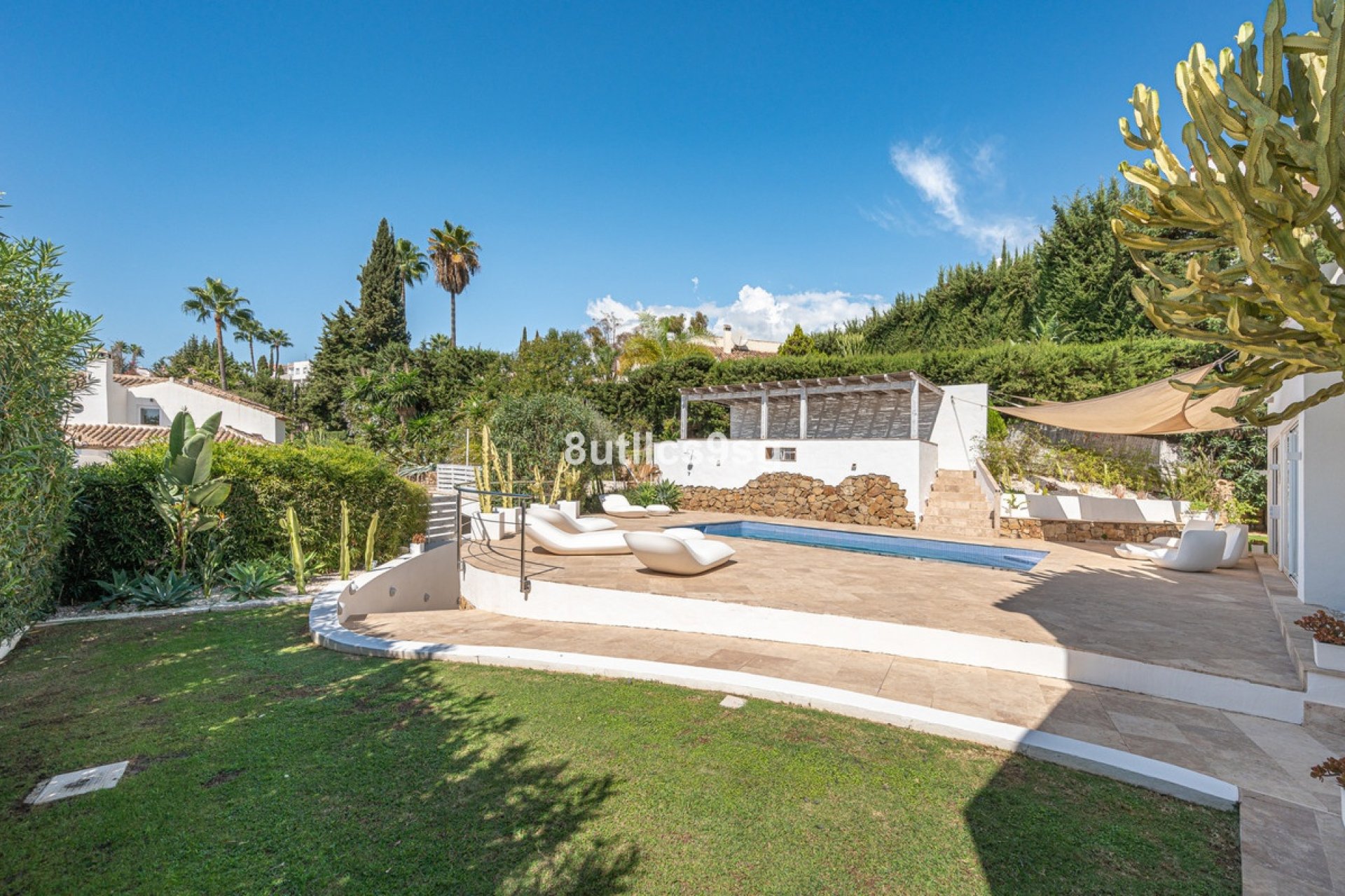 Wiederverkauf - Villa - Marbella - Nueva Andalucía