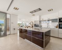 Wiederverkauf - Villa - Marbella - Nueva Andalucía