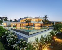 Wiederverkauf - Villa - Marbella - Nueva Andalucía