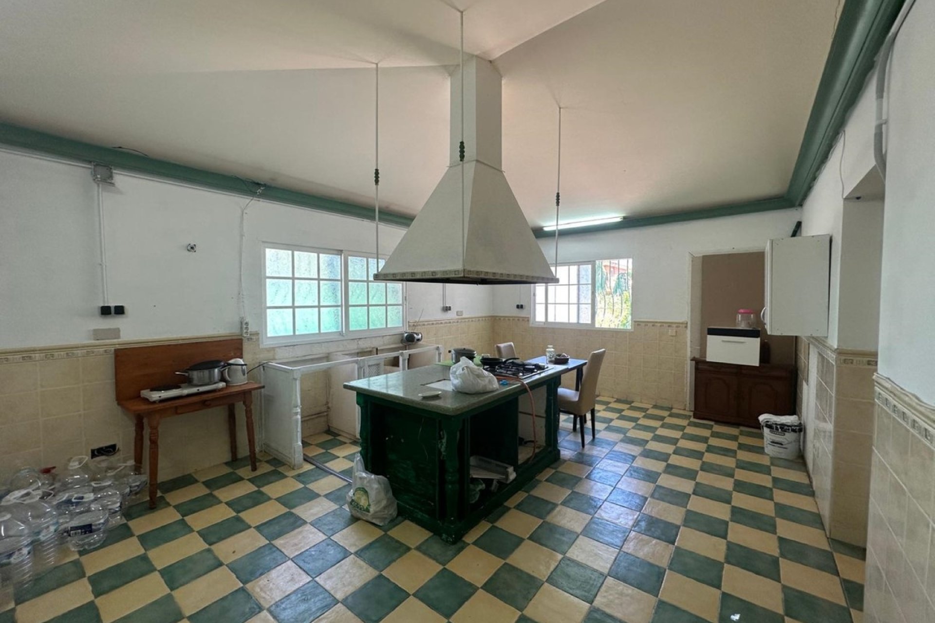 Wiederverkauf - Villa - Marbella - Nueva Andalucía