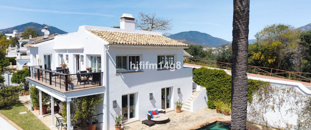 Wiederverkauf - Villa - Marbella - Nueva Andalucía