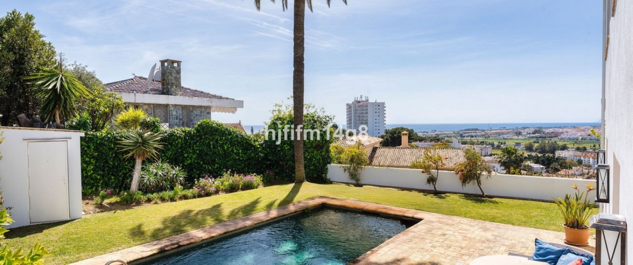 Wiederverkauf - Villa - Marbella - Nueva Andalucía