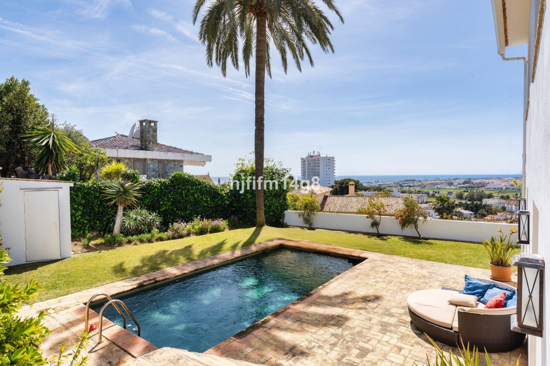 Wiederverkauf - Villa - Marbella - Nueva Andalucía