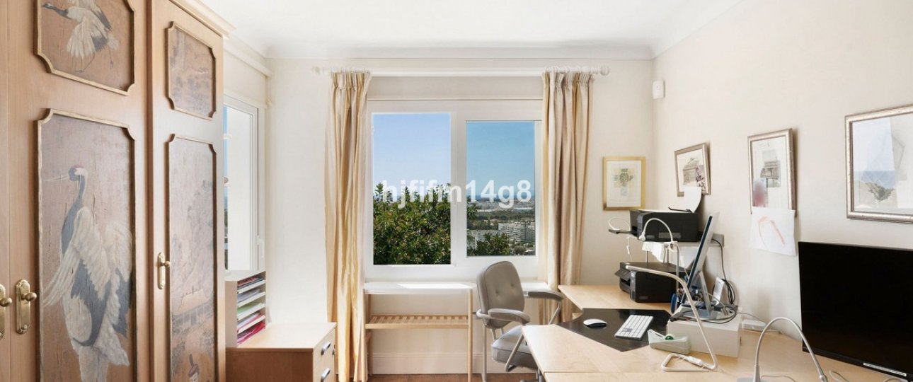 Wiederverkauf - Villa - Marbella - Nueva Andalucía