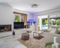 Wiederverkauf - Villa - Marbella - Nueva Andalucía