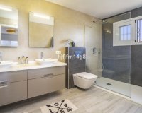 Wiederverkauf - Villa - Marbella - Nueva Andalucía