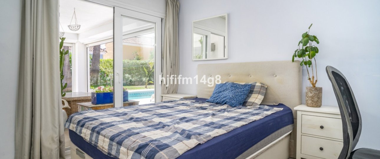 Wiederverkauf - Villa - Marbella - Nueva Andalucía