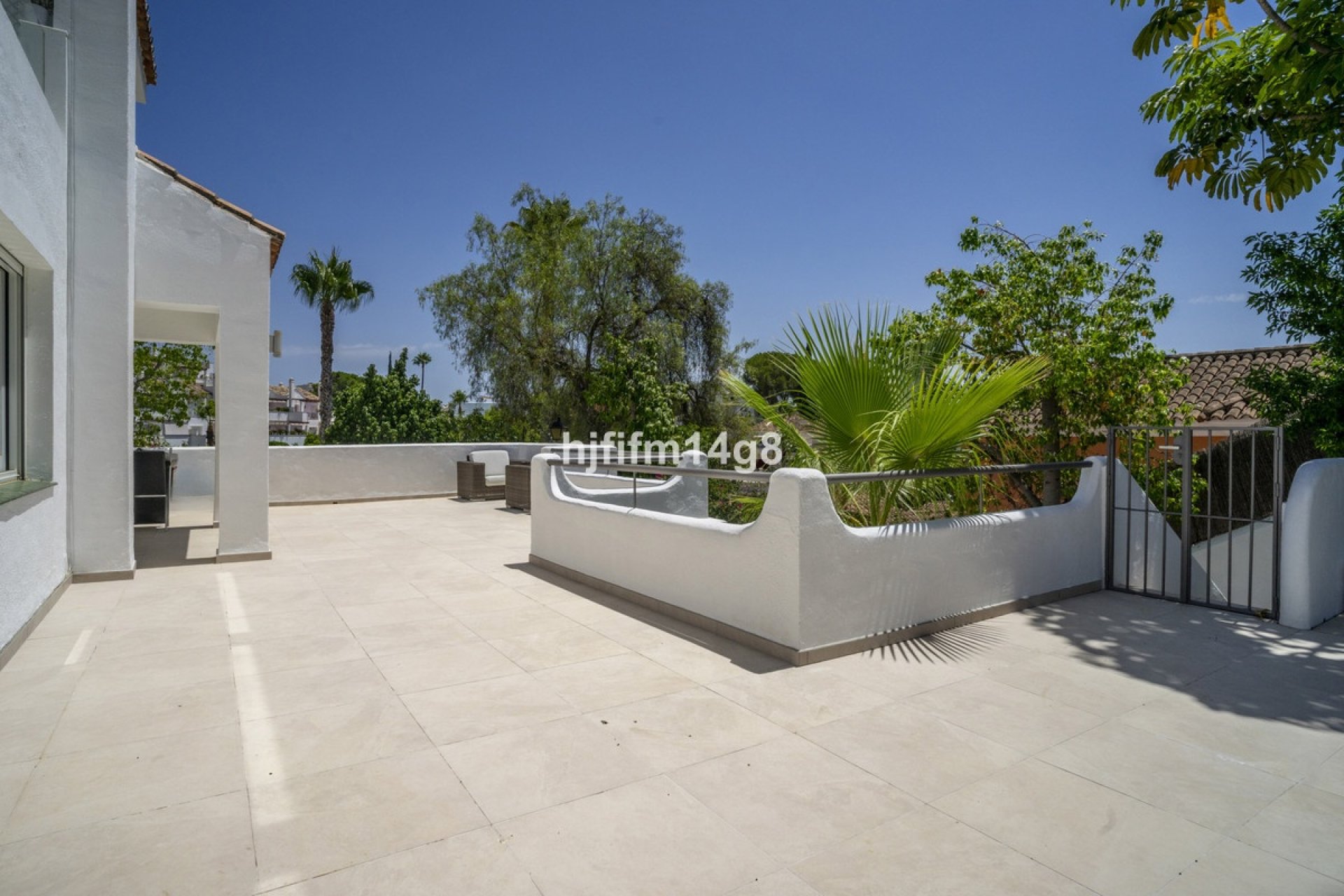 Wiederverkauf - Villa - Marbella - Nueva Andalucía