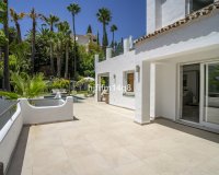 Wiederverkauf - Villa - Marbella - Nueva Andalucía