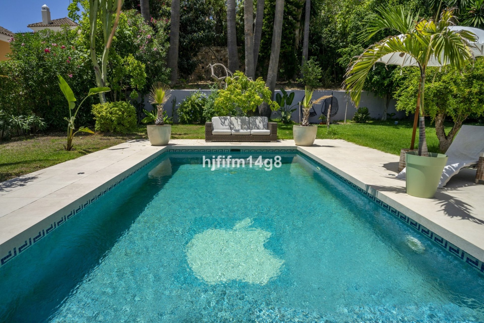 Wiederverkauf - Villa - Marbella - Nueva Andalucía