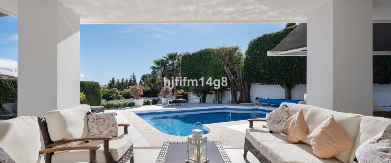 Wiederverkauf - Villa - Marbella - Nueva Andalucía