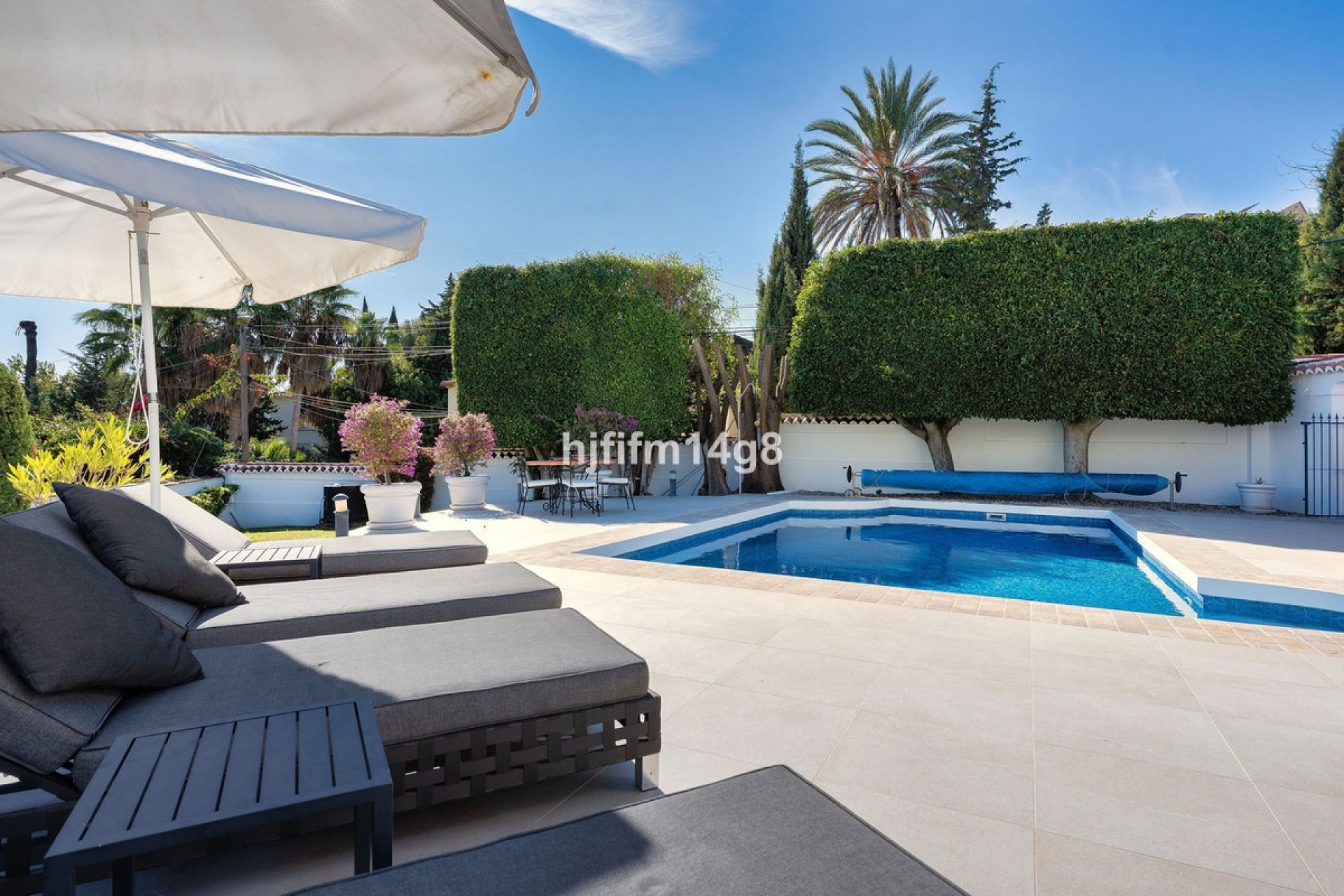 Wiederverkauf - Villa - Marbella - Nueva Andalucía