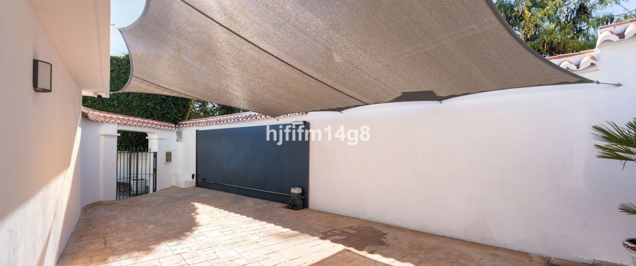 Wiederverkauf - Villa - Marbella - Nueva Andalucía