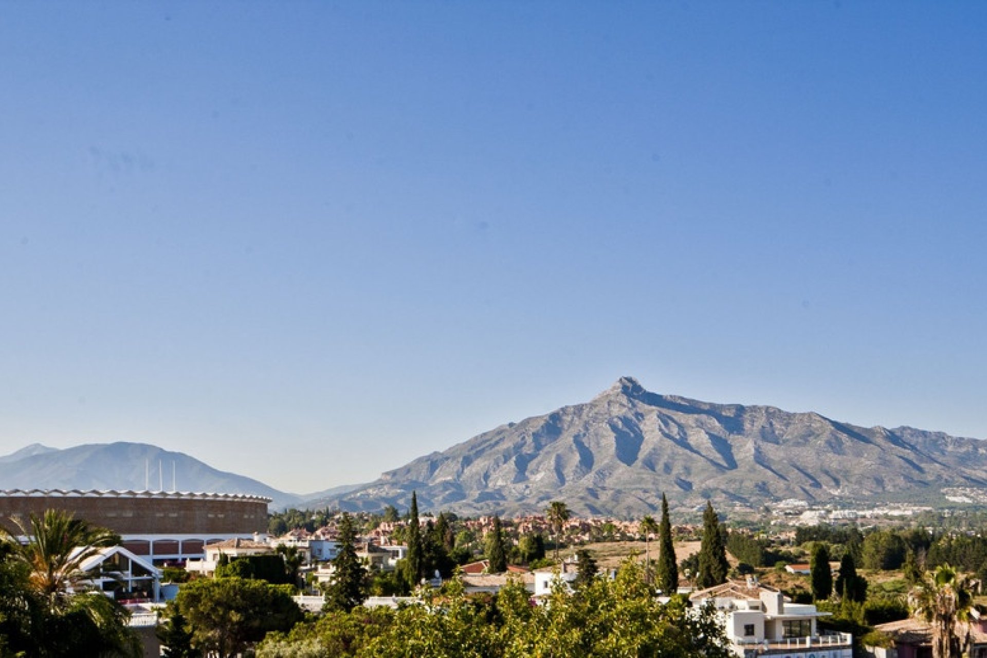 Wiederverkauf - Villa - Marbella - Nueva Andalucía