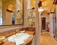 Wiederverkauf - Villa - Marbella - Nueva Andalucía