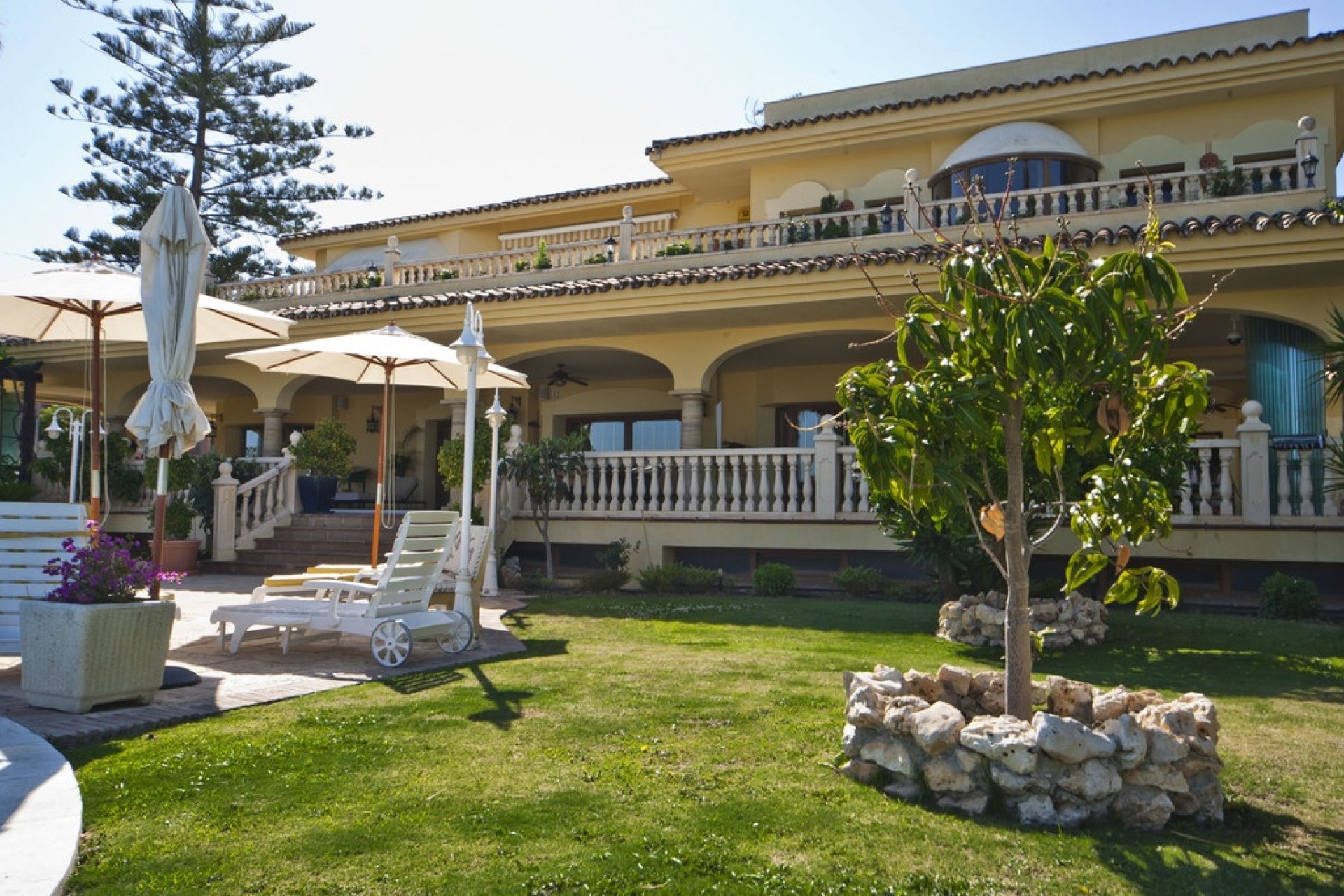 Wiederverkauf - Villa - Marbella - Nueva Andalucía