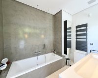 Wiederverkauf - Villa - Marbella - Nueva Andalucía
