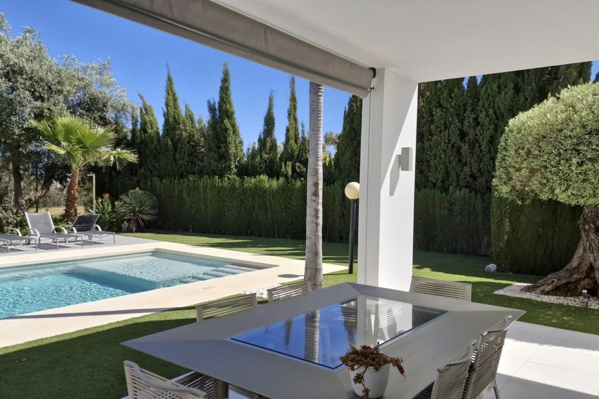 Wiederverkauf - Villa - Marbella - Nueva Andalucía
