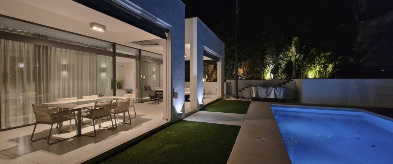 Wiederverkauf - Villa - Marbella - Nueva Andalucía