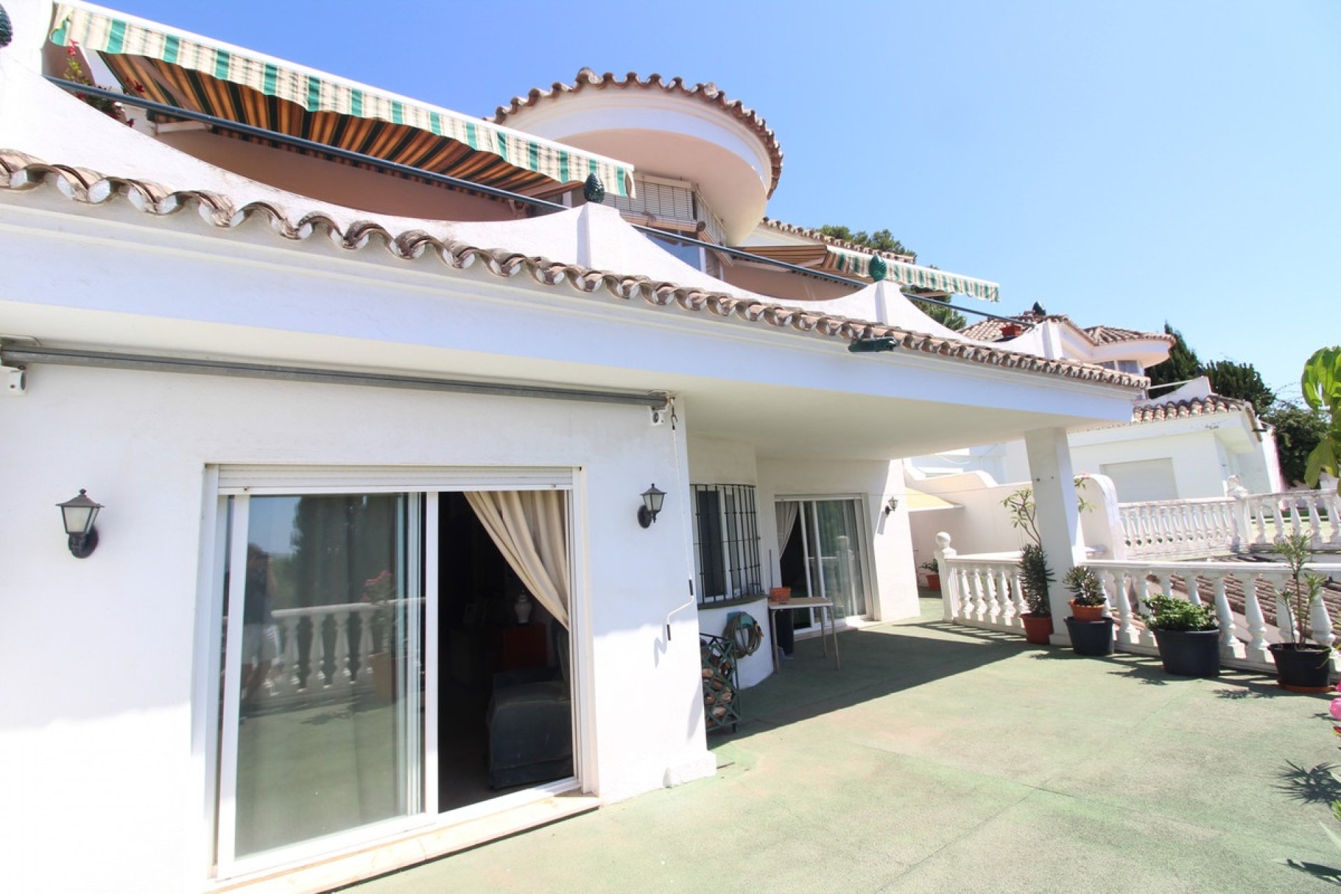 Wiederverkauf - Villa - Marbella - Nueva Andalucía