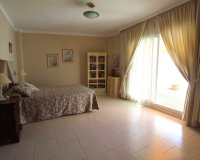 Wiederverkauf - Villa - Marbella - Nueva Andalucía